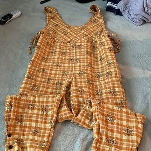Urban Outfitters Sun Overalls size small